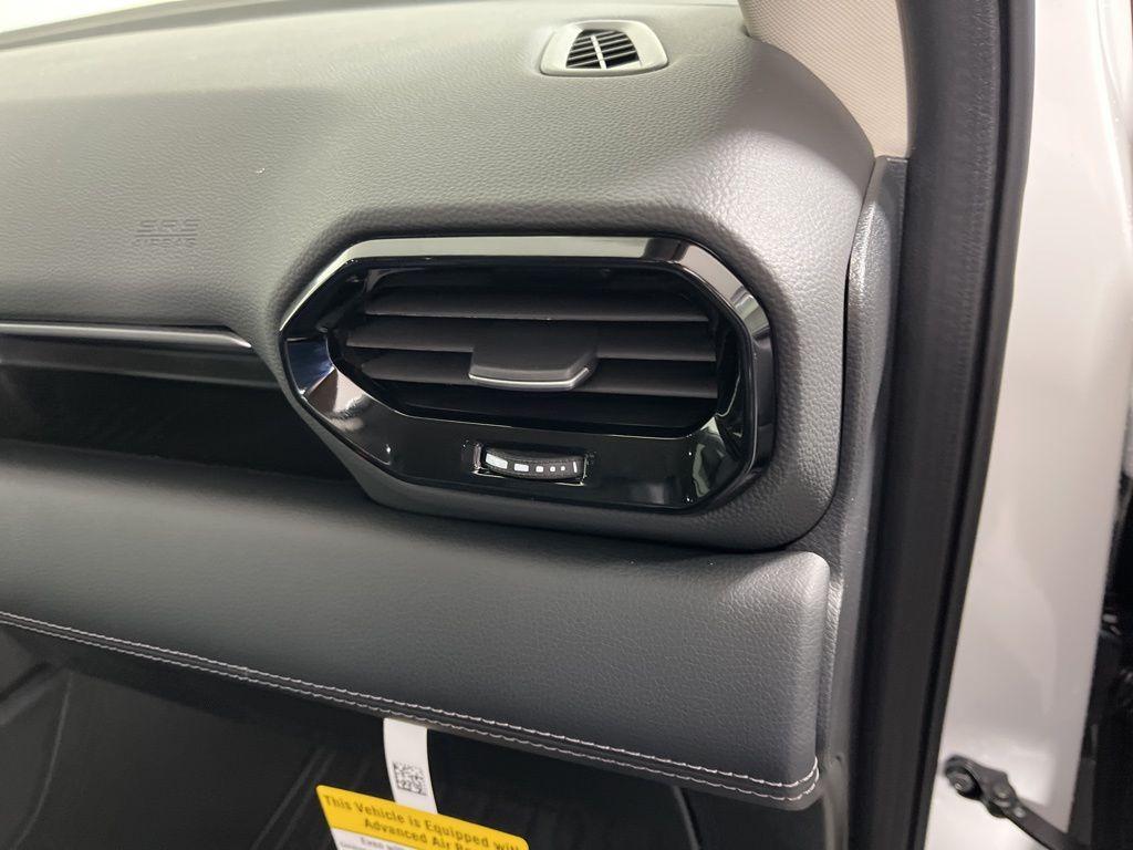 new 2025 Honda Pilot car, priced at $46,180