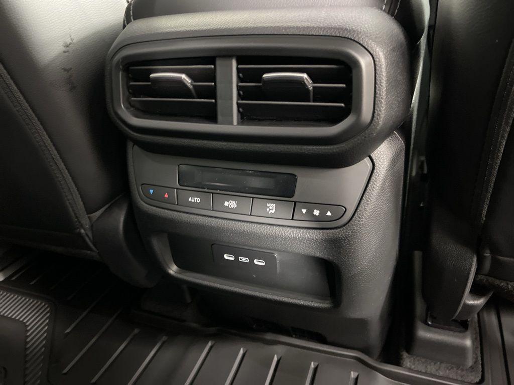 new 2025 Honda Pilot car, priced at $46,180