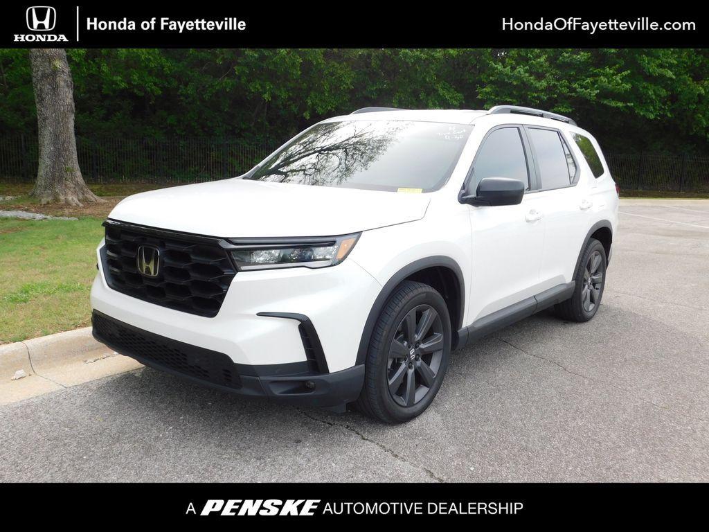used 2025 Honda Pilot car, priced at $38,970