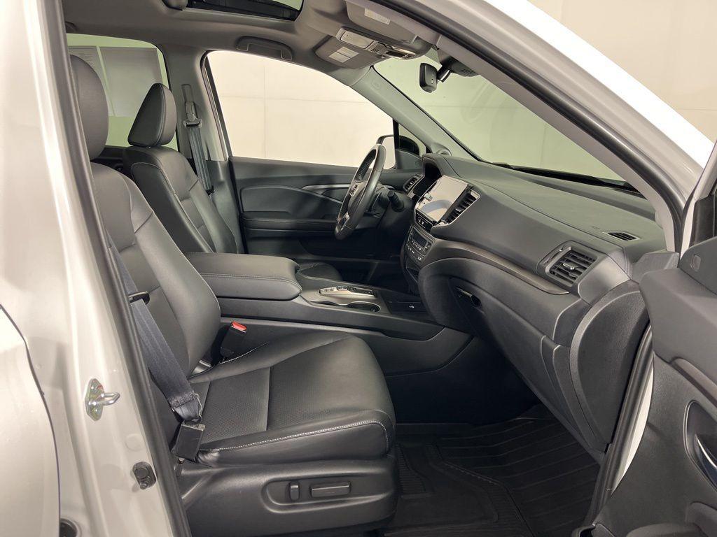 used 2025 Honda Ridgeline car, priced at $36,799