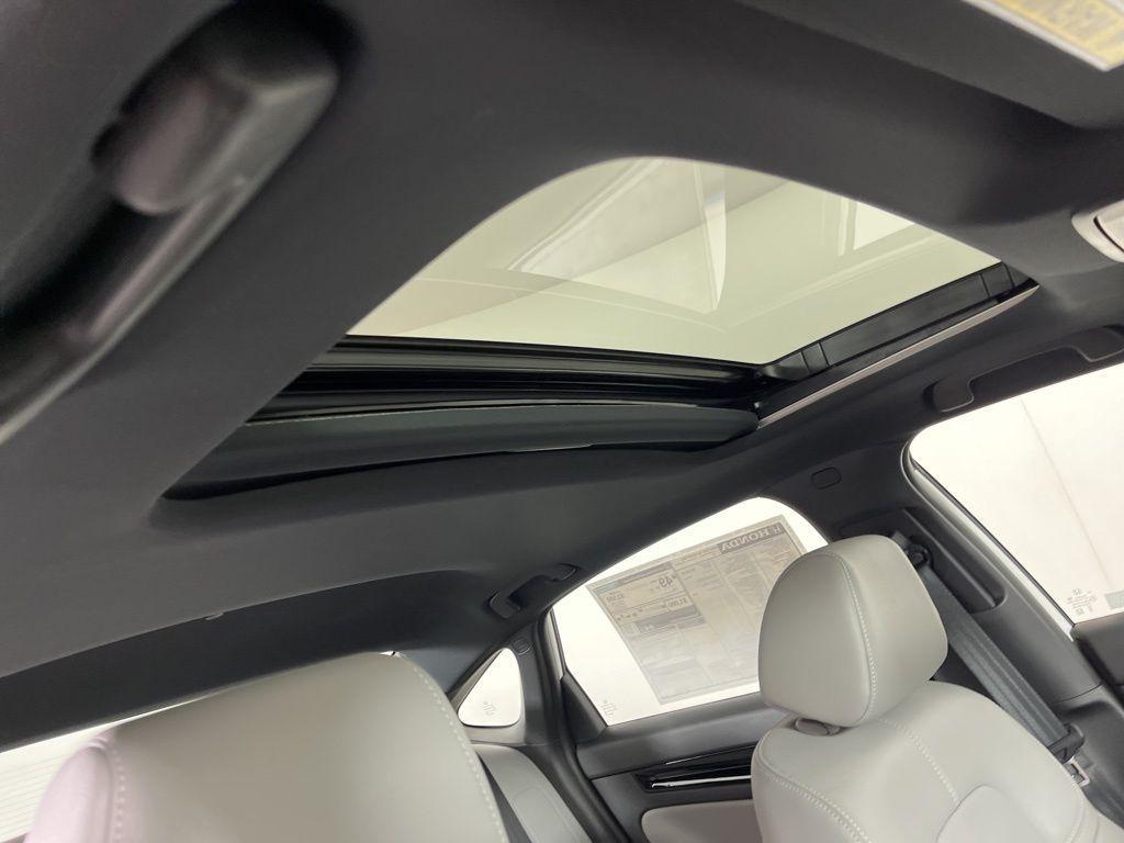 new 2026 Honda Civic Hybrid car, priced at $33,945