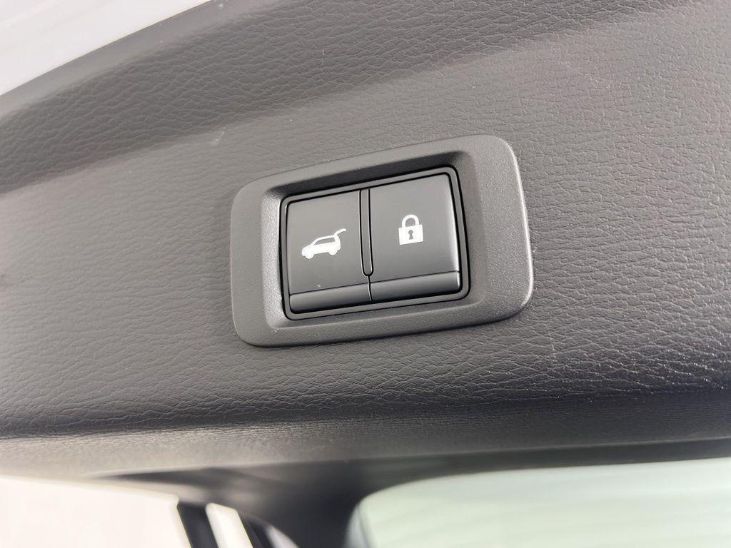 used 2025 Mitsubishi Outlander car, priced at $24,310