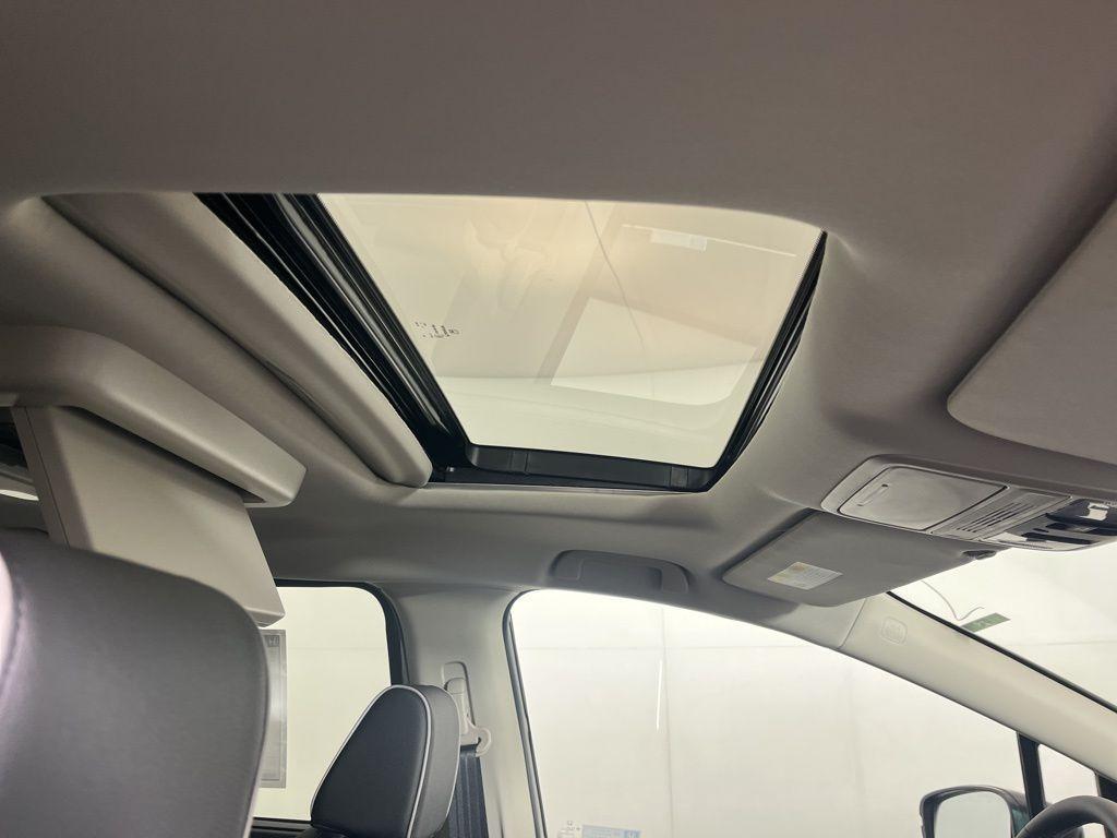 new 2026 Honda Odyssey car, priced at $48,990