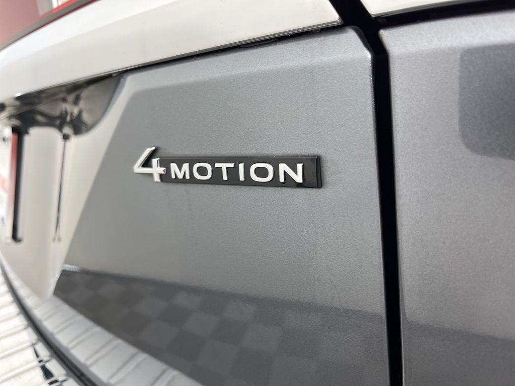 used 2024 Volkswagen Atlas car, priced at $33,670