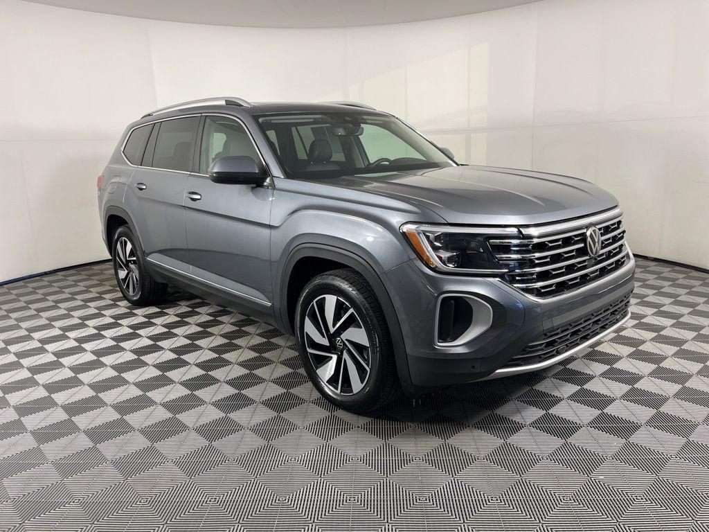 used 2024 Volkswagen Atlas car, priced at $33,670