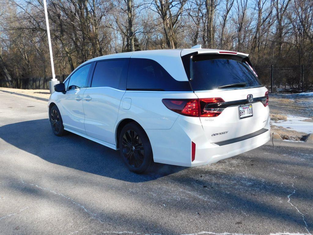 used 2025 Honda Odyssey car, priced at $40,530