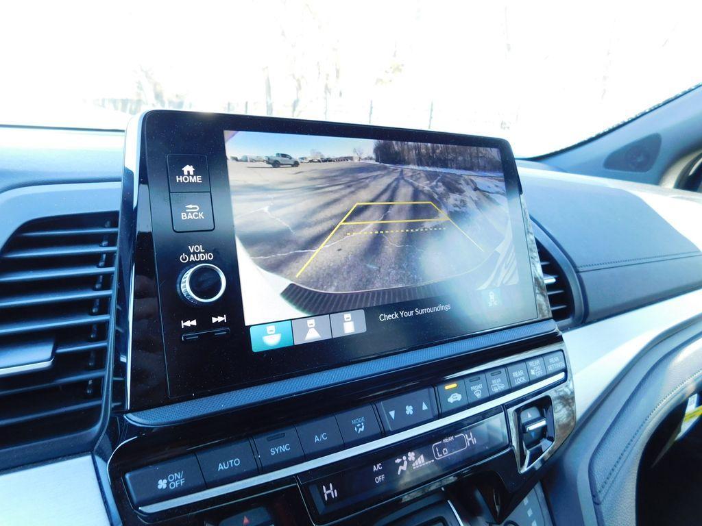 used 2025 Honda Odyssey car, priced at $40,530