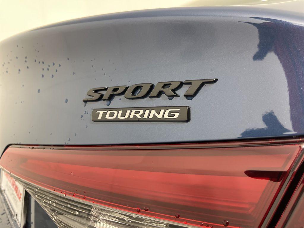 new 2026 Honda Civic Hybrid car, priced at $33,945