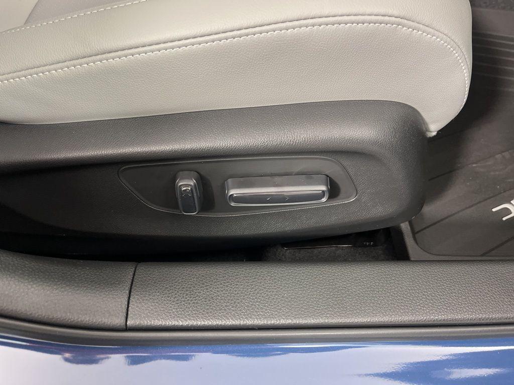 new 2026 Honda Civic Hybrid car, priced at $33,945