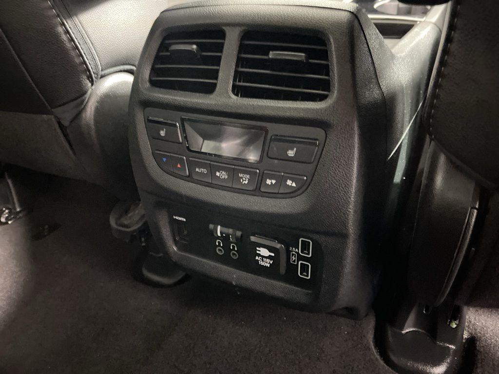 used 2022 Honda Pilot car, priced at $33,320