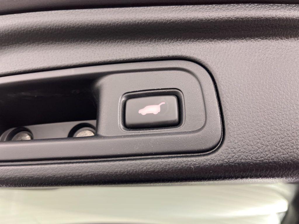 used 2022 Honda Pilot car, priced at $33,320