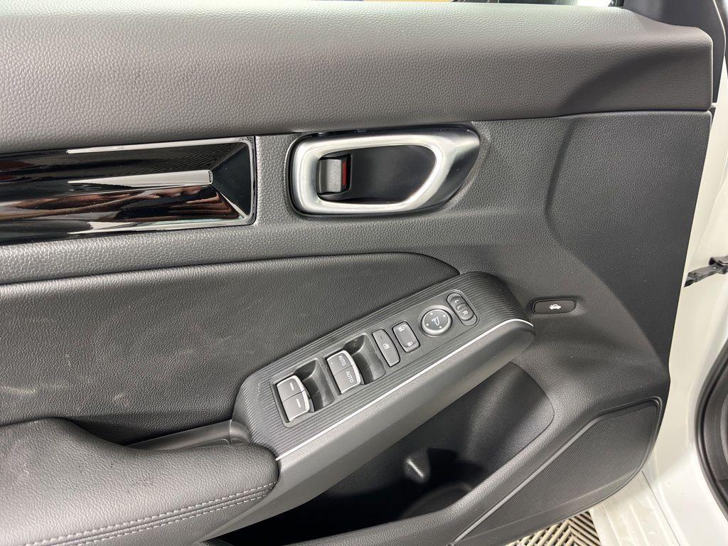 new 2026 Honda Civic Hybrid car, priced at $34,045