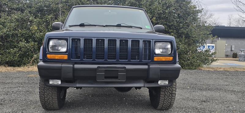 used 2001 Jeep Cherokee car, priced at $7,900