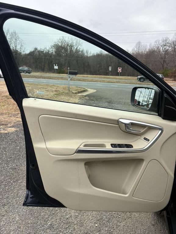 used 2013 Volvo XC60 car, priced at $8,700