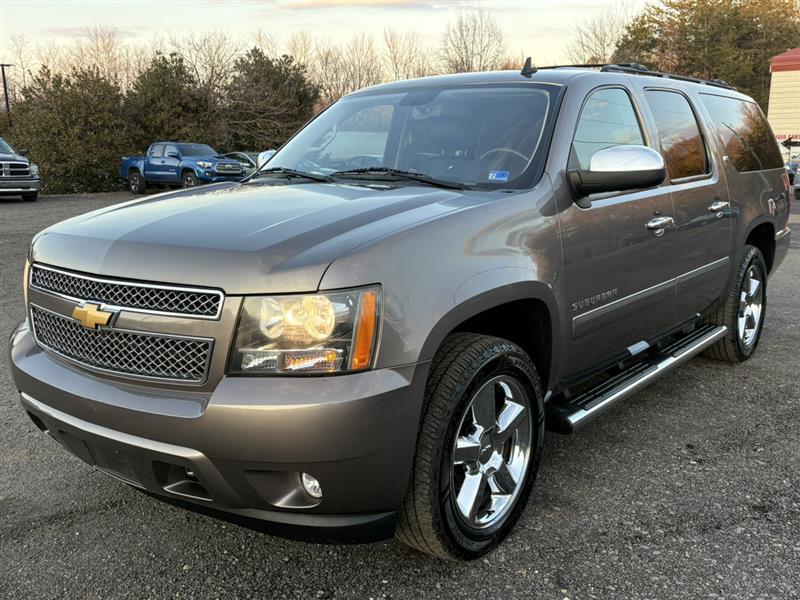 used 2014 Chevrolet Suburban car, priced at $15,900