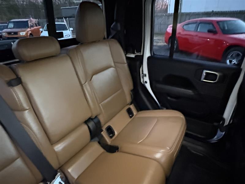 used 2021 Jeep Gladiator car, priced at $28,000