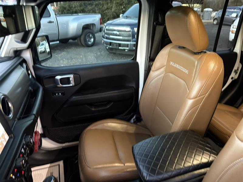 used 2021 Jeep Gladiator car, priced at $28,000