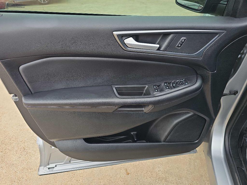 used 2024 Ford Edge car, priced at $21,499