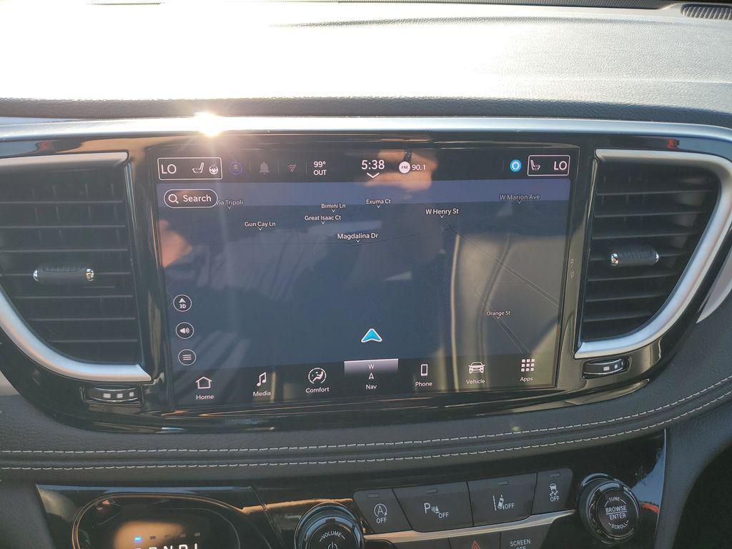 used 2025 Chrysler Pacifica car, priced at $33,833