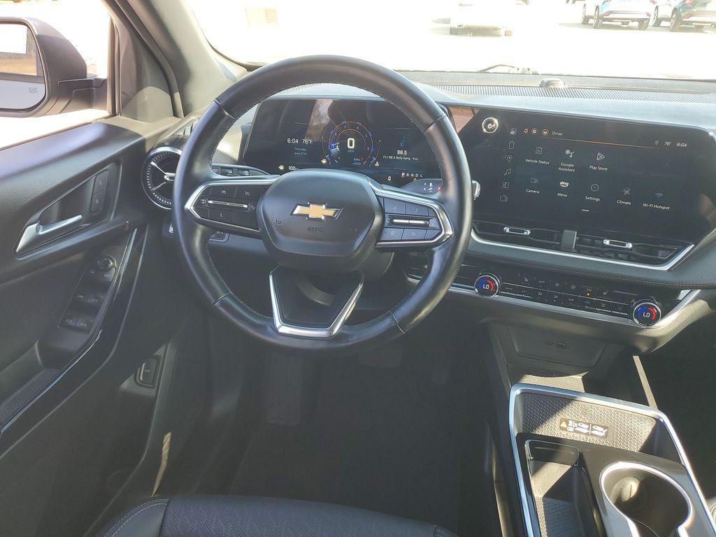 used 2025 Chevrolet Equinox car, priced at $22,521