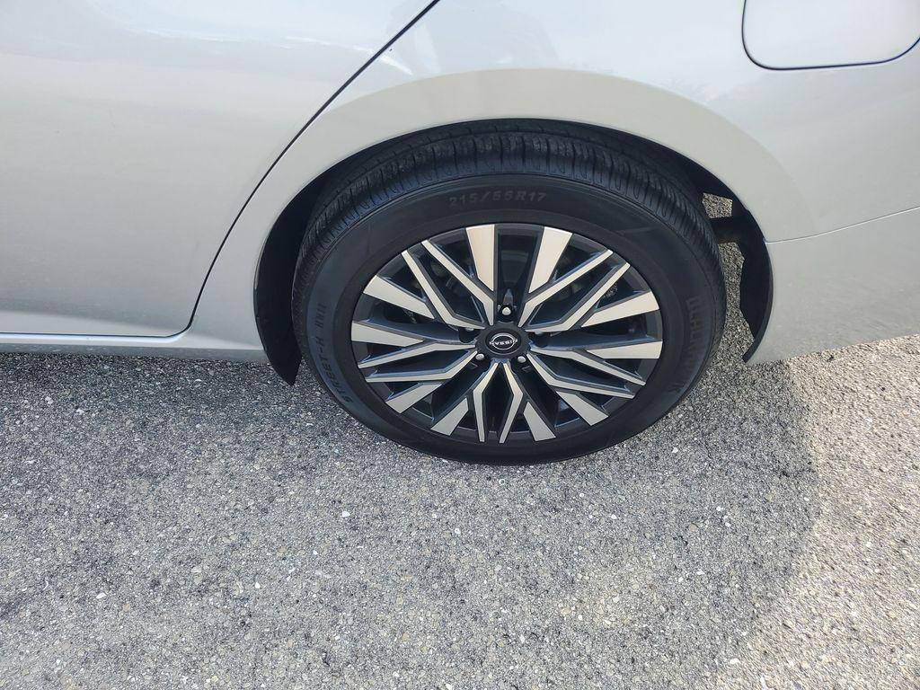 used 2023 Nissan Altima car, priced at $14,985