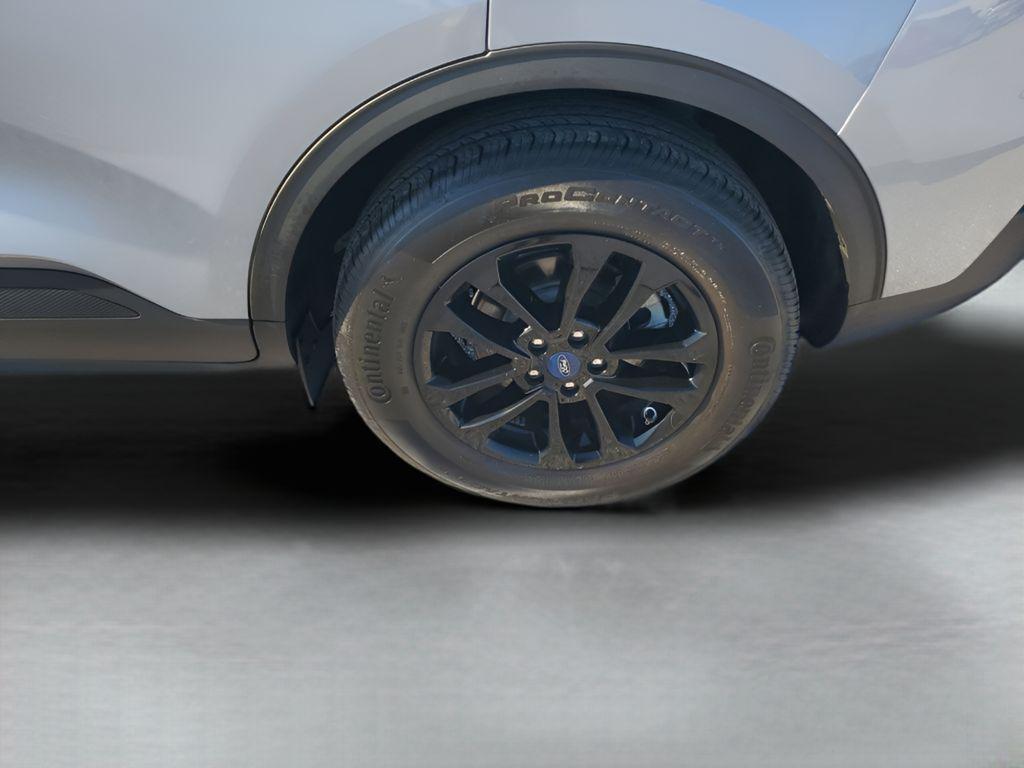 used 2022 Ford Escape car, priced at $18,773