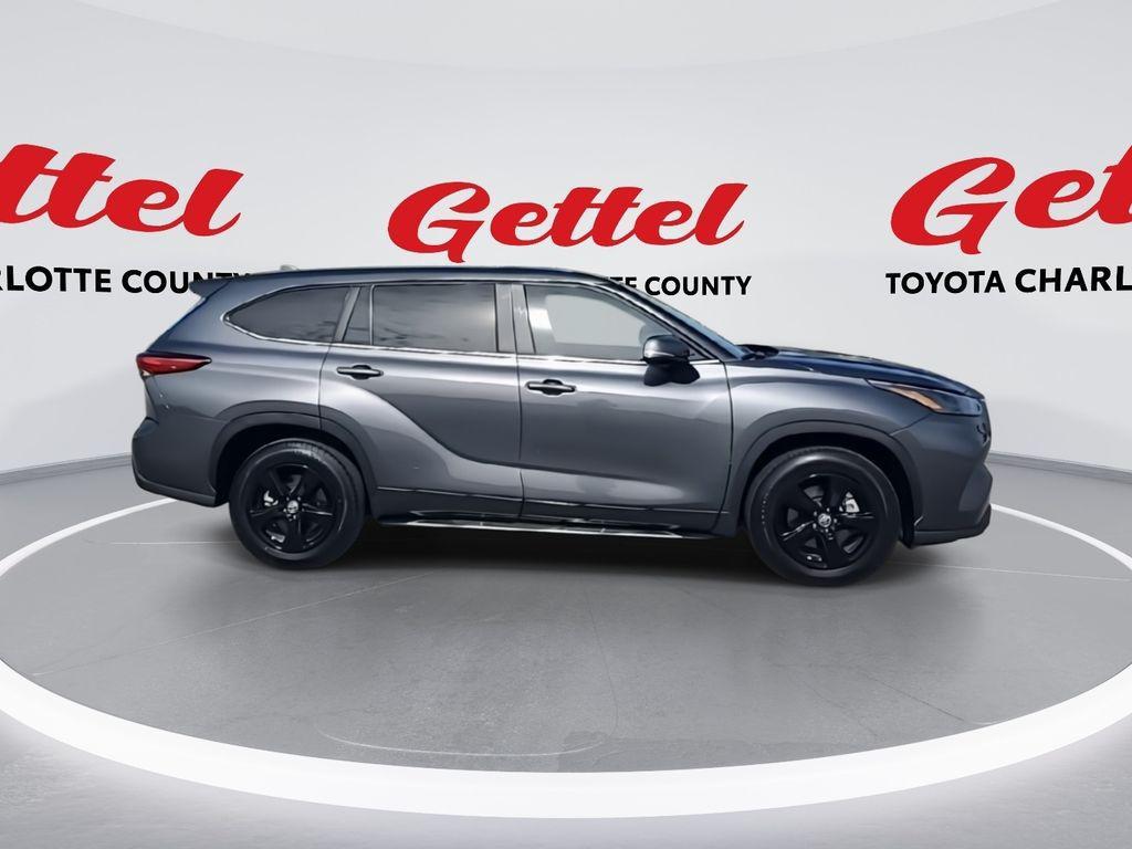 used 2023 Toyota Highlander Hybrid car, priced at $34,963
