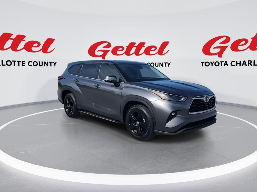 used 2023 Toyota Highlander Hybrid car, priced at $34,963