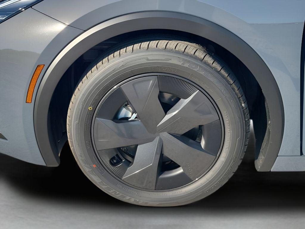 new 2026 Toyota Prius Plug-In Hybrid car, priced at $27,326