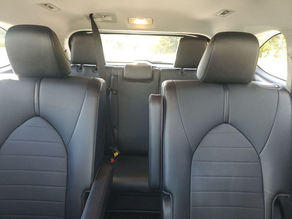 used 2021 Toyota Highlander car, priced at $31,984