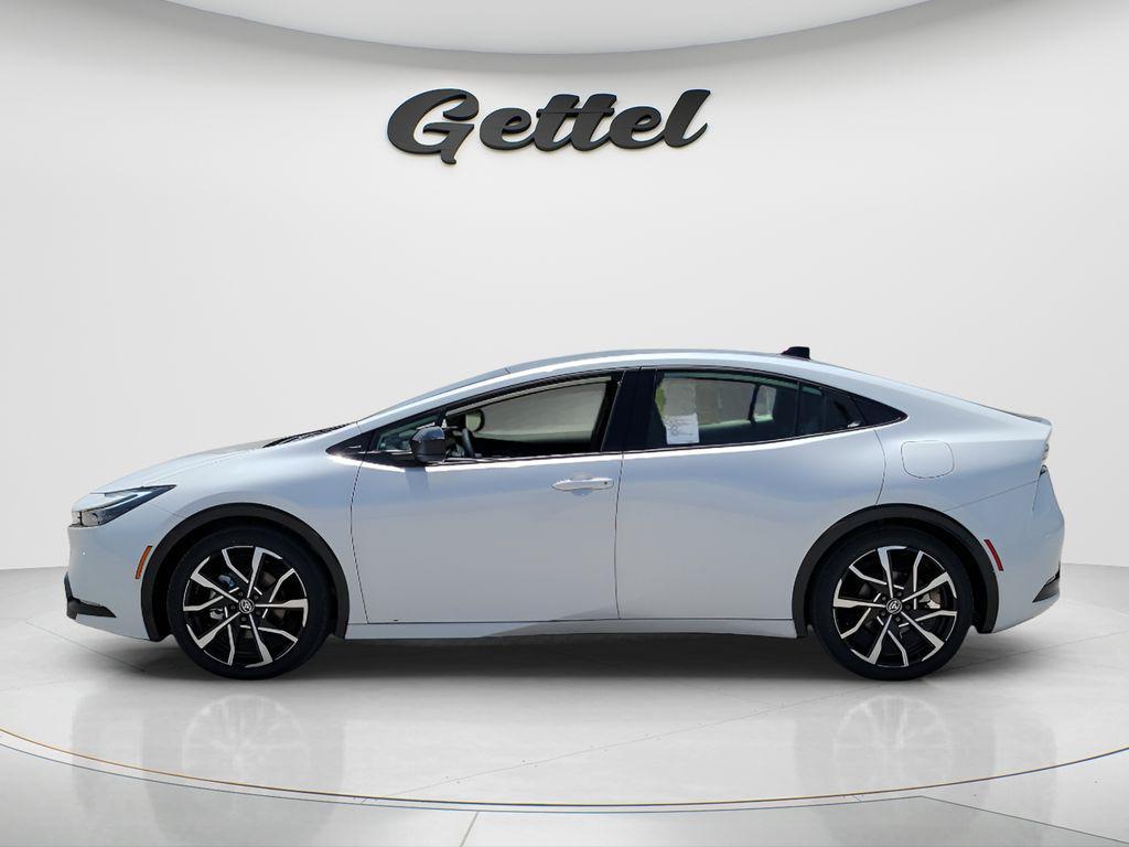 new 2026 Toyota Prius Plug-In Hybrid car, priced at $38,795