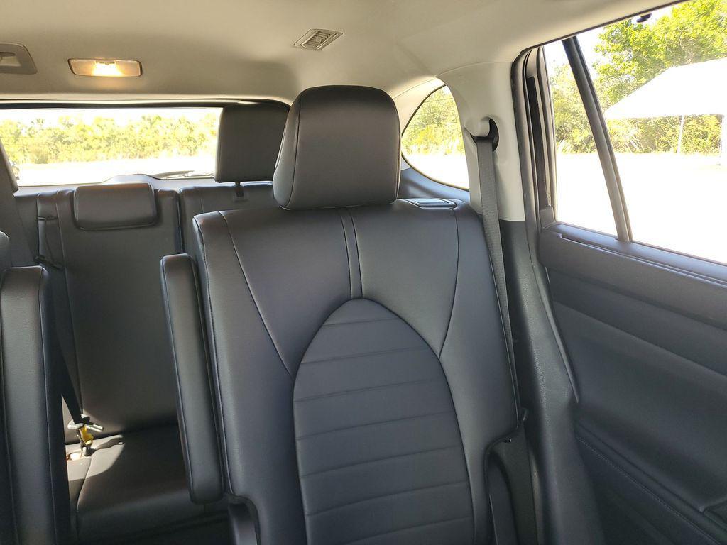 used 2024 Toyota Highlander car, priced at $34,984