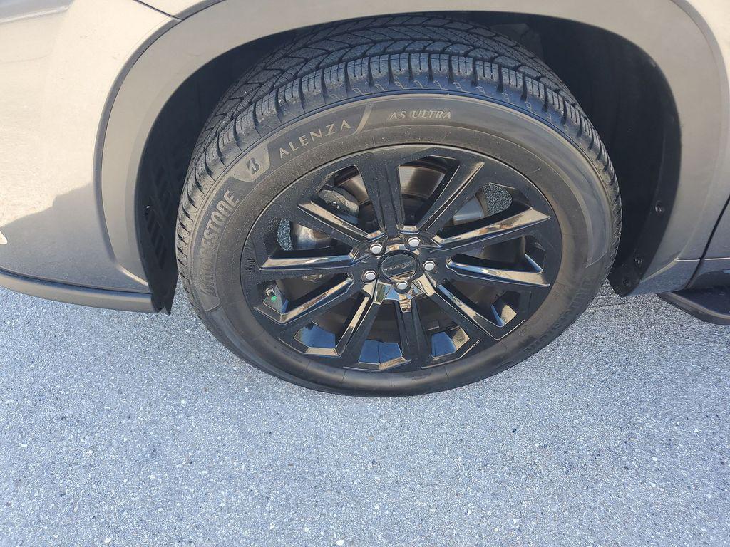 used 2023 Toyota Highlander car, priced at $36,184