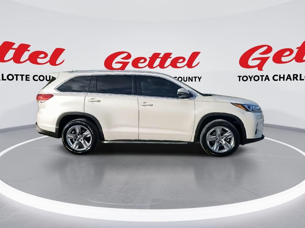 used 2019 Toyota Highlander car, priced at $28,488