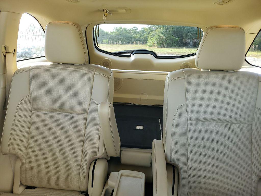 used 2019 Toyota Highlander car, priced at $28,488