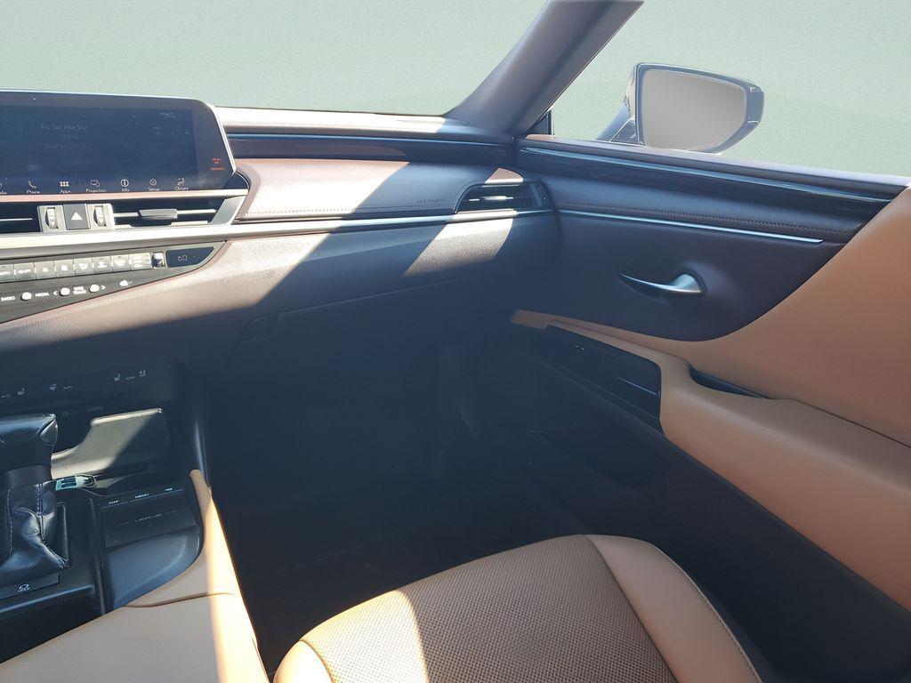 used 2019 Lexus ES 350 car, priced at $26,143