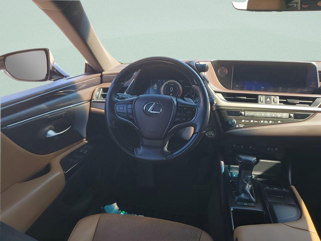 used 2019 Lexus ES 350 car, priced at $26,143