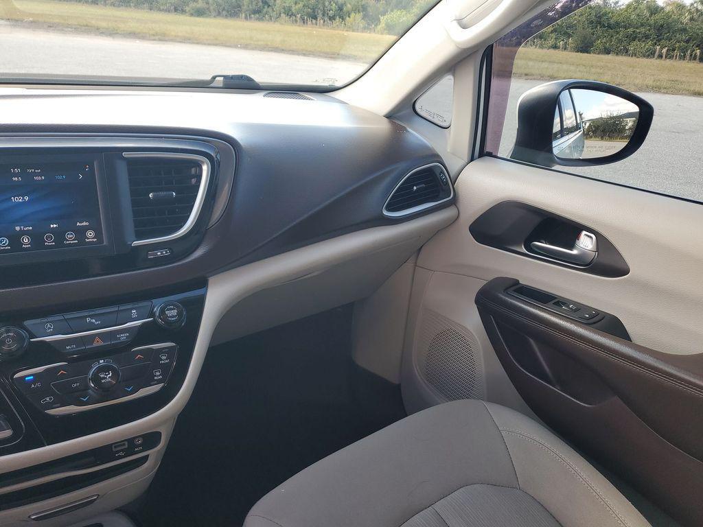 used 2019 Chrysler Pacifica car, priced at $12,017