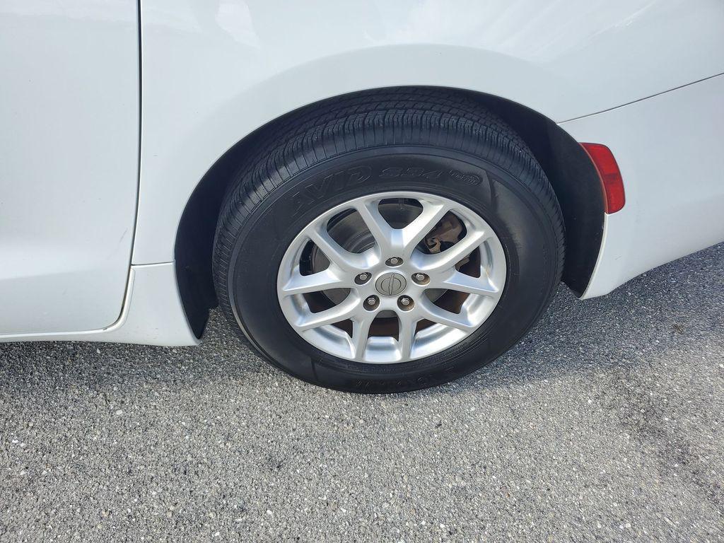 used 2019 Chrysler Pacifica car, priced at $12,017