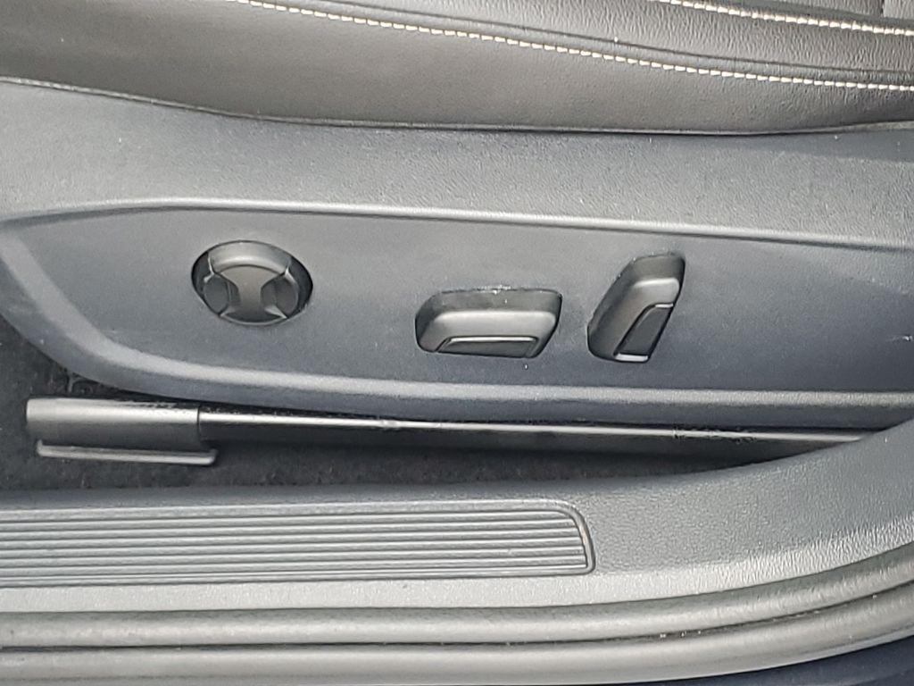 used 2024 Volkswagen Jetta car, priced at $19,243