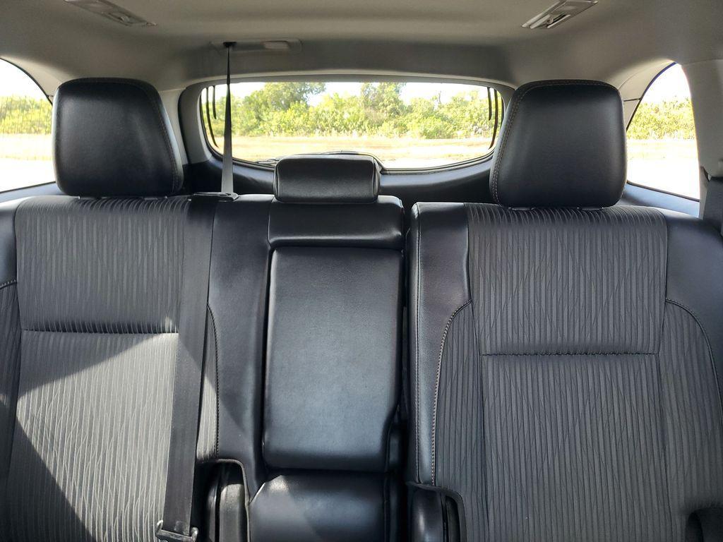 used 2019 Toyota Highlander car, priced at $21,447