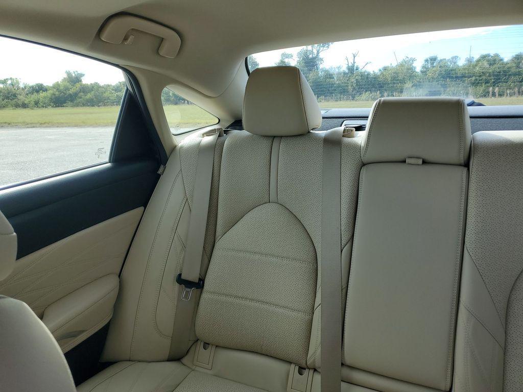 used 2020 Toyota Avalon Hybrid car, priced at $27,604