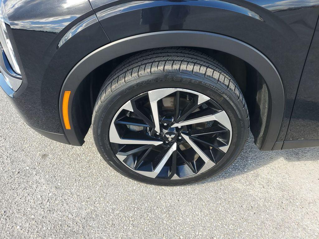 used 2022 Mitsubishi Outlander car, priced at $15,817