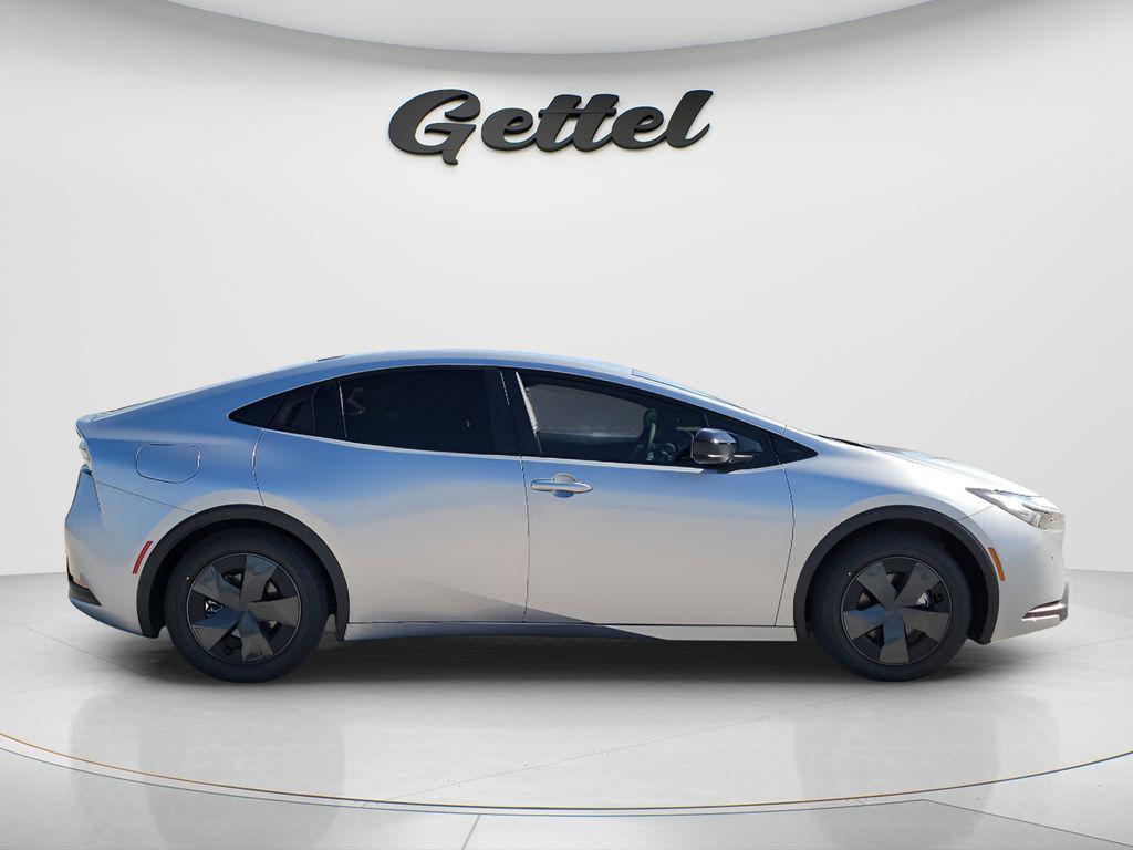 new 2026 Toyota Prius Plug-In Hybrid car, priced at $33,220