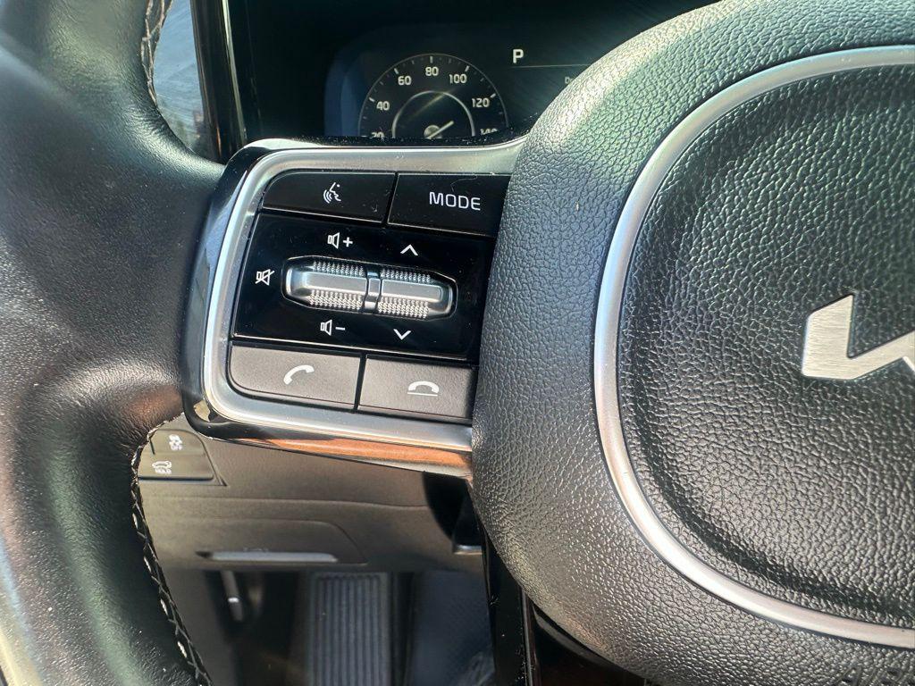 used 2022 Kia Sorento car, priced at $30,900