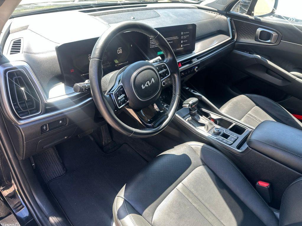 used 2024 Kia Sorento car, priced at $32,000