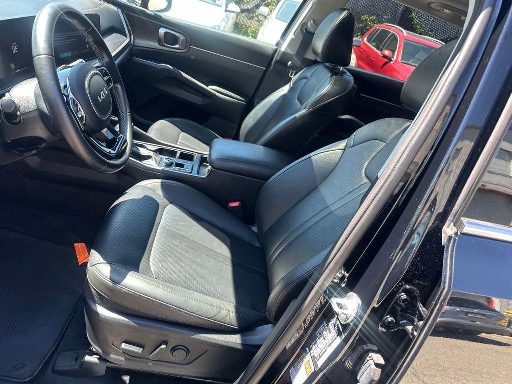 used 2024 Kia Sorento car, priced at $32,000
