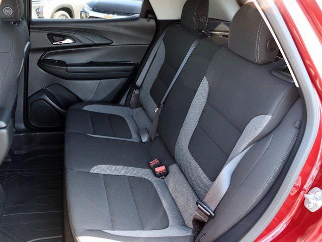 new 2025 Chevrolet TrailBlazer car, priced at $23,504