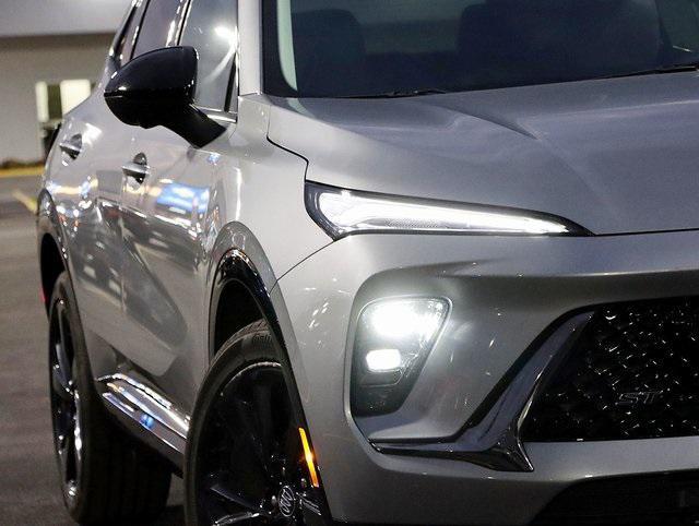 used 2025 Buick Envision car, priced at $31,000