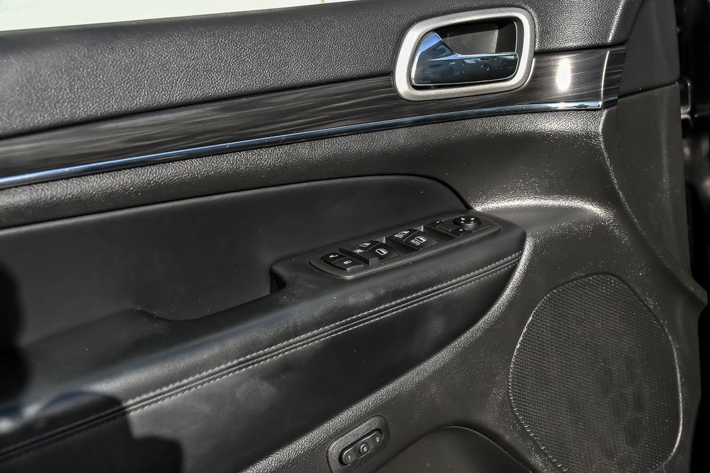 used 2021 Jeep Grand Cherokee car, priced at $17,500